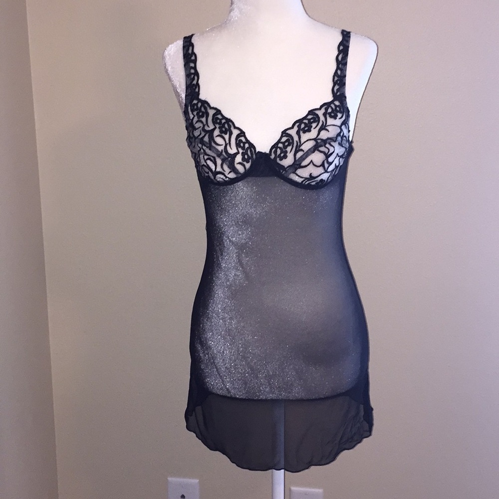Black babydoll chemise. Size S
